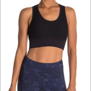 Brand New Seamless Sports Bra - Black